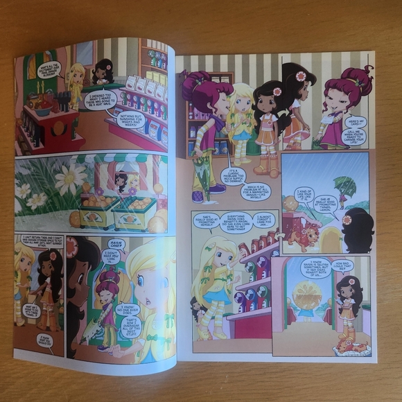Strawberry Shortcake #5 & #6 (2016) Comics (Lot of 2) - Picture 13 of 16